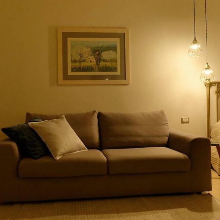 B&B Questa Casa Non E'Un Albergo Palermo Exteriér fotografie