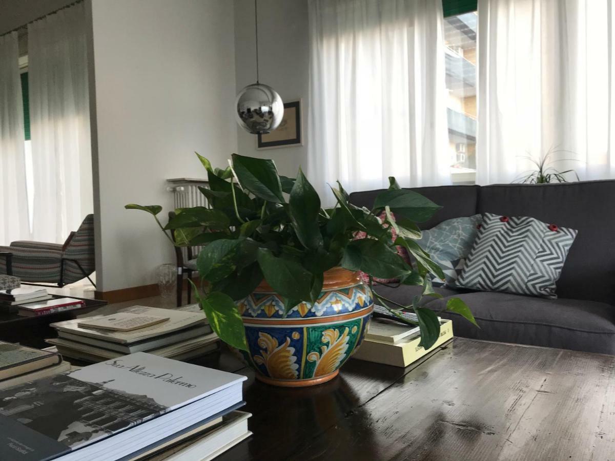B&B Questa Casa Non E'Un Albergo Palermo Exteriér fotografie